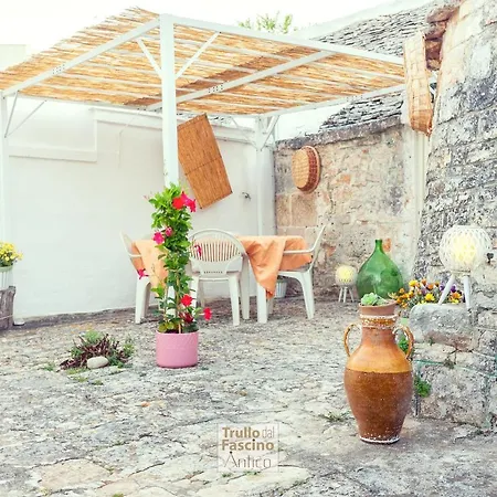 Trullo Dal Fascino Antico *