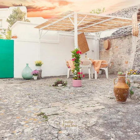 Trullo Dal Fascino Antico *